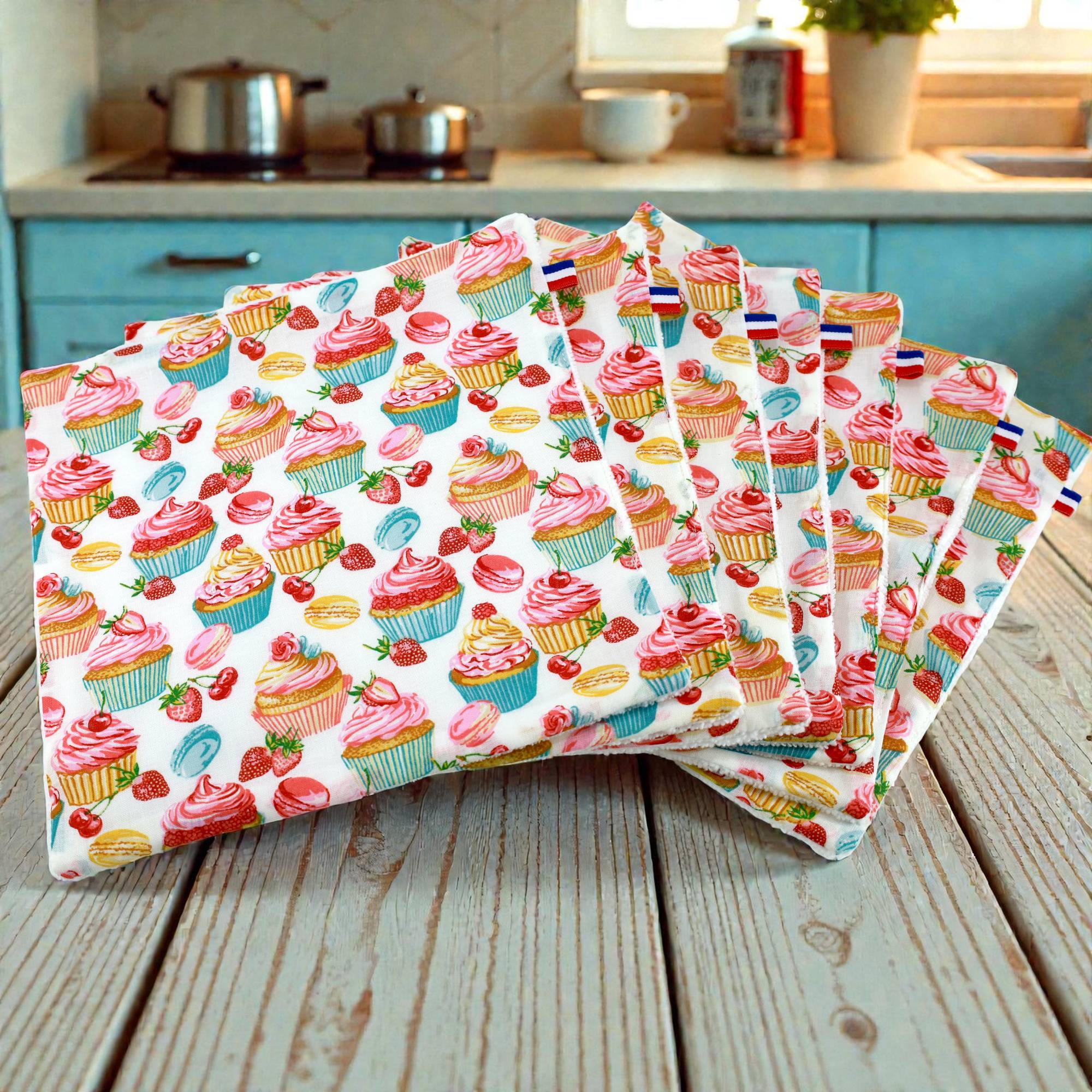 7 feuilles d'essuie-tout lavables avec un coton cupcakes dans une cuisine. Moonlac