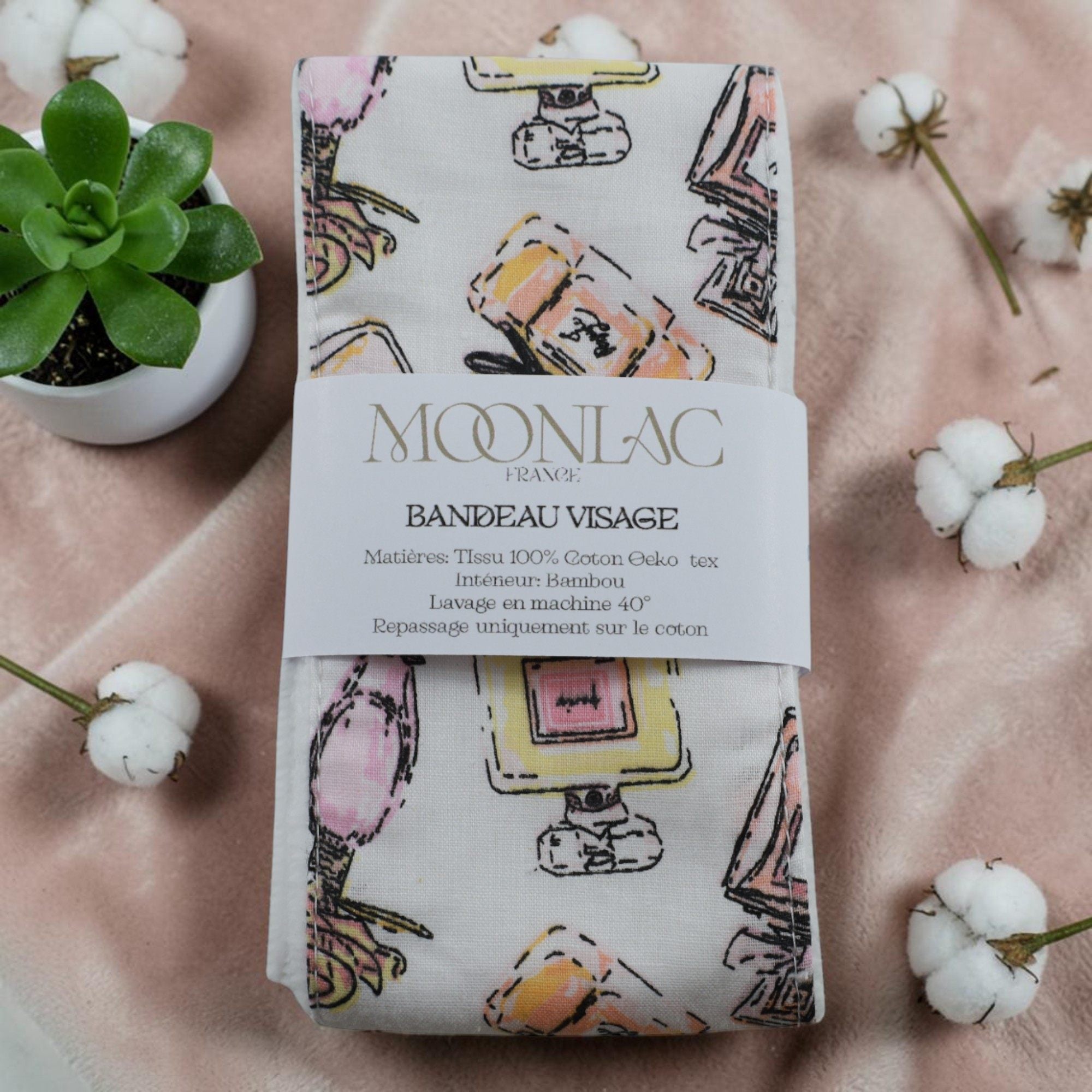 bandeau de soins présenté avec les instructions sur le bandeau en papier Moonlac