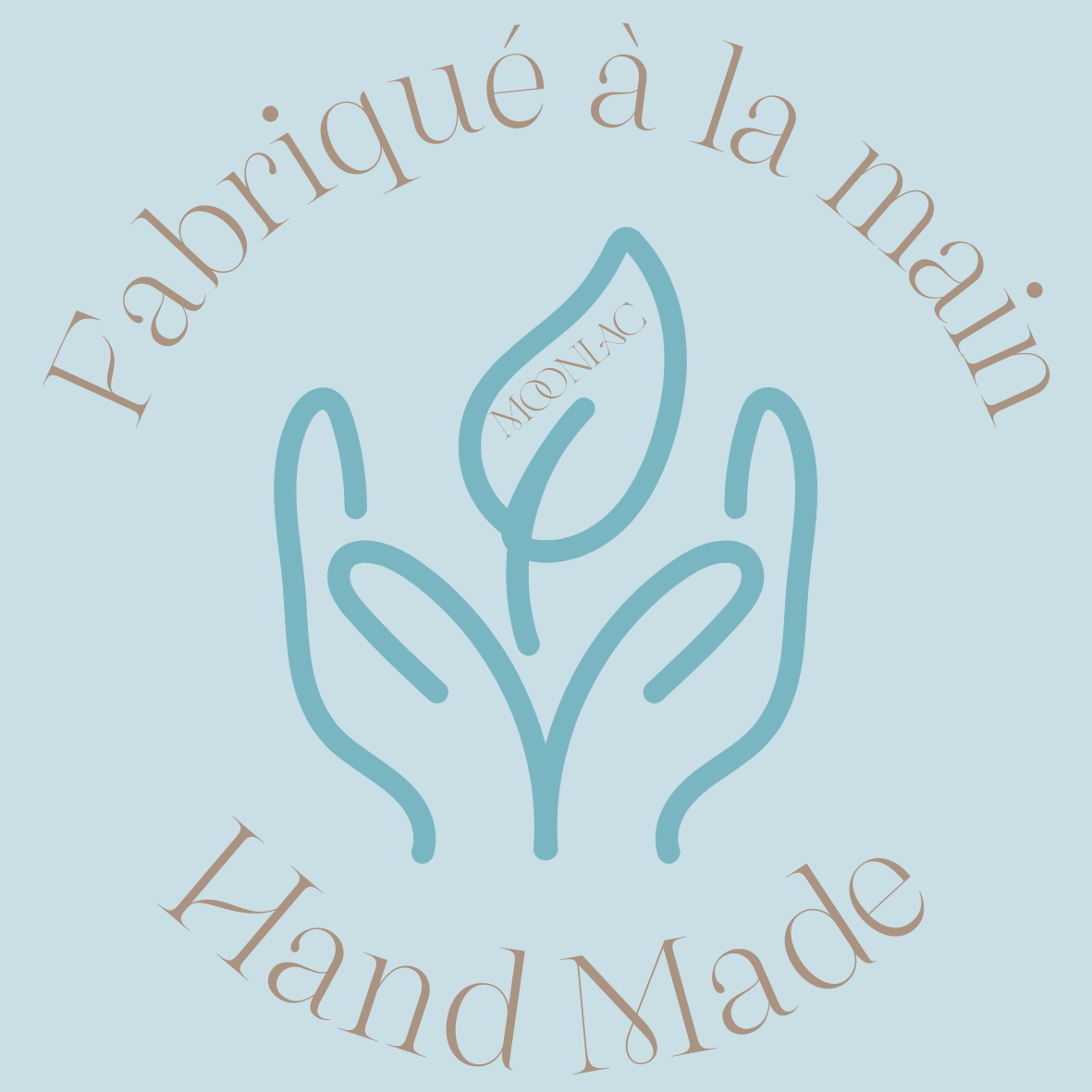 Moonlac fabrique tous ses produits à la main en france dans son atelier