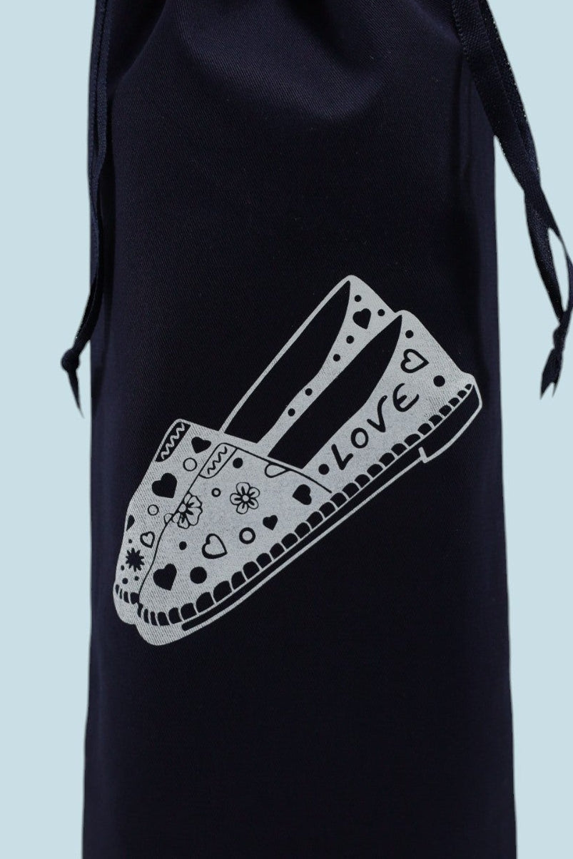 Sac à chaussures bleu marine en tissu pour ranger une paire d'espadrilles - MOONLAC - organisateur valise cabine